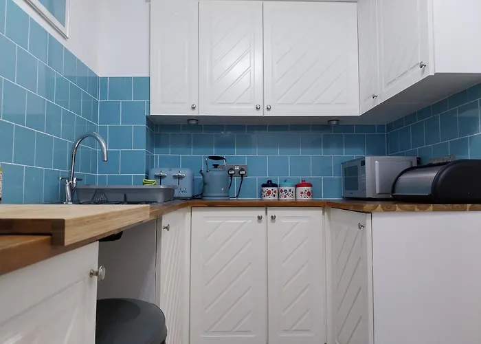 120 N Marine Road Flat 8 - 2 Bed With View Of Cricket Ground Apartment *