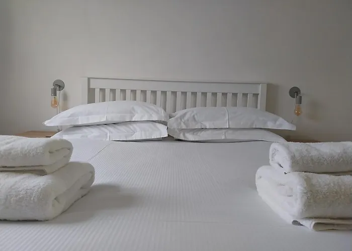 Apartment 120 N Marine Road Flat 8 - 2 Bed With View Of Cricket Ground Scarborough