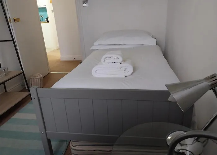 120 N Marine Road Flat 8 - 2 Bed With View Of Cricket Ground Scarborough