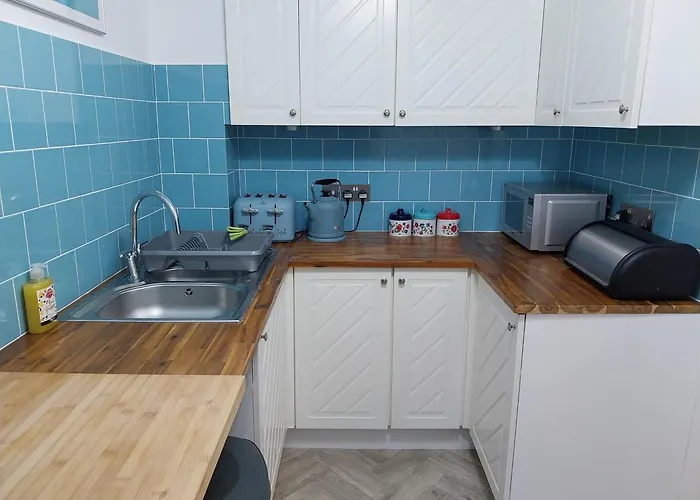 120 N Marine Road Flat 8 - 2 Bed With View Of Cricket Ground *