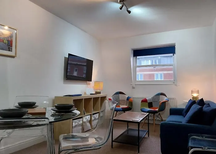 Apartment 120 N Marine Road Flat 8 - 2 Bed With View Of Cricket Ground Scarborough