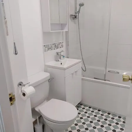 120 N Marine Road Flat 8 - 2 Bed With View Of Cricket Ground Apartament